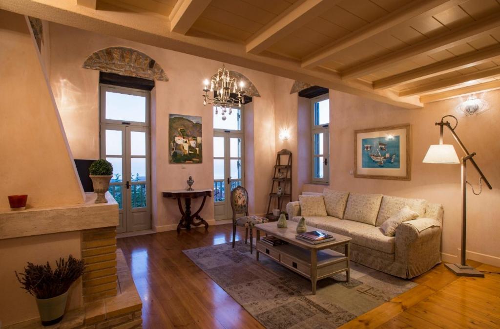 Kyparissia Old Town Lodge With Amazing Sea View Zewnętrze zdjęcie