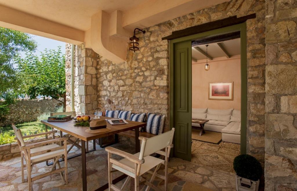 Kyparissia Old Town Lodge With Amazing Sea View Zewnętrze zdjęcie